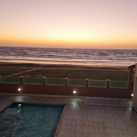 Apartamento Vista Mar - Pe Na Areia Cabo Frio Luaran gambar
