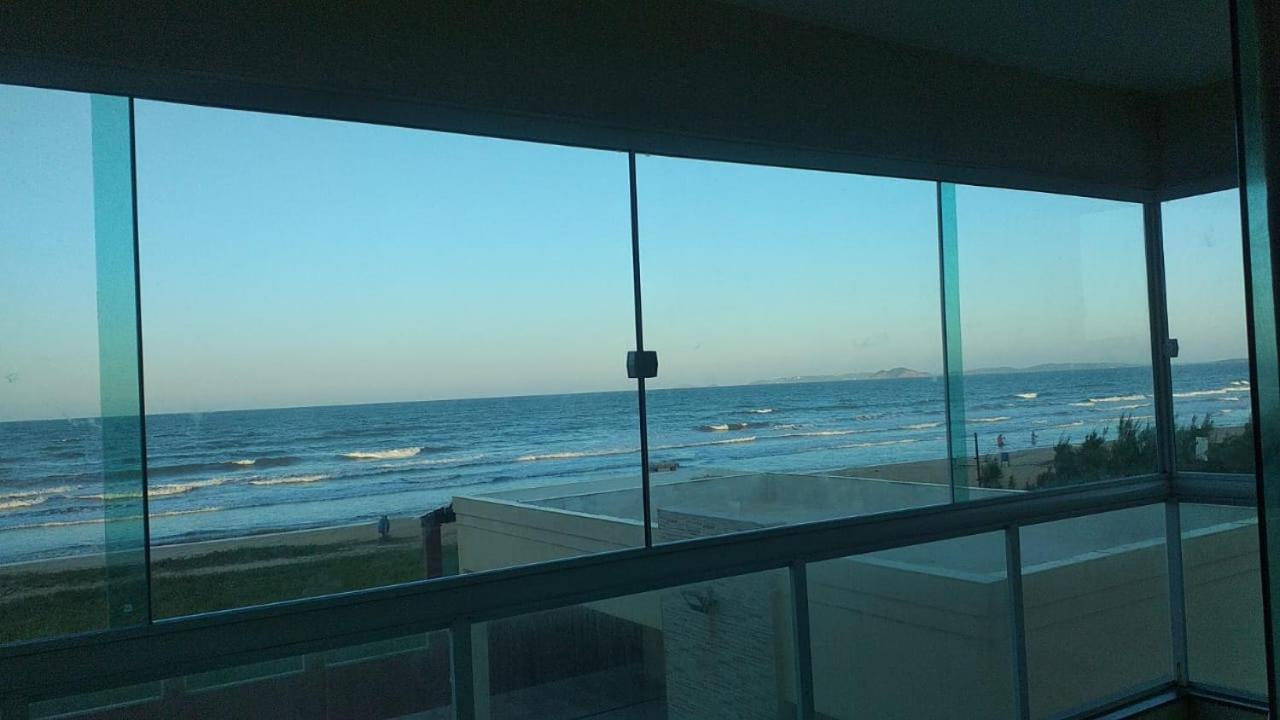 Apartamento Vista Mar - Pe Na Areia Cabo Frio Luaran gambar