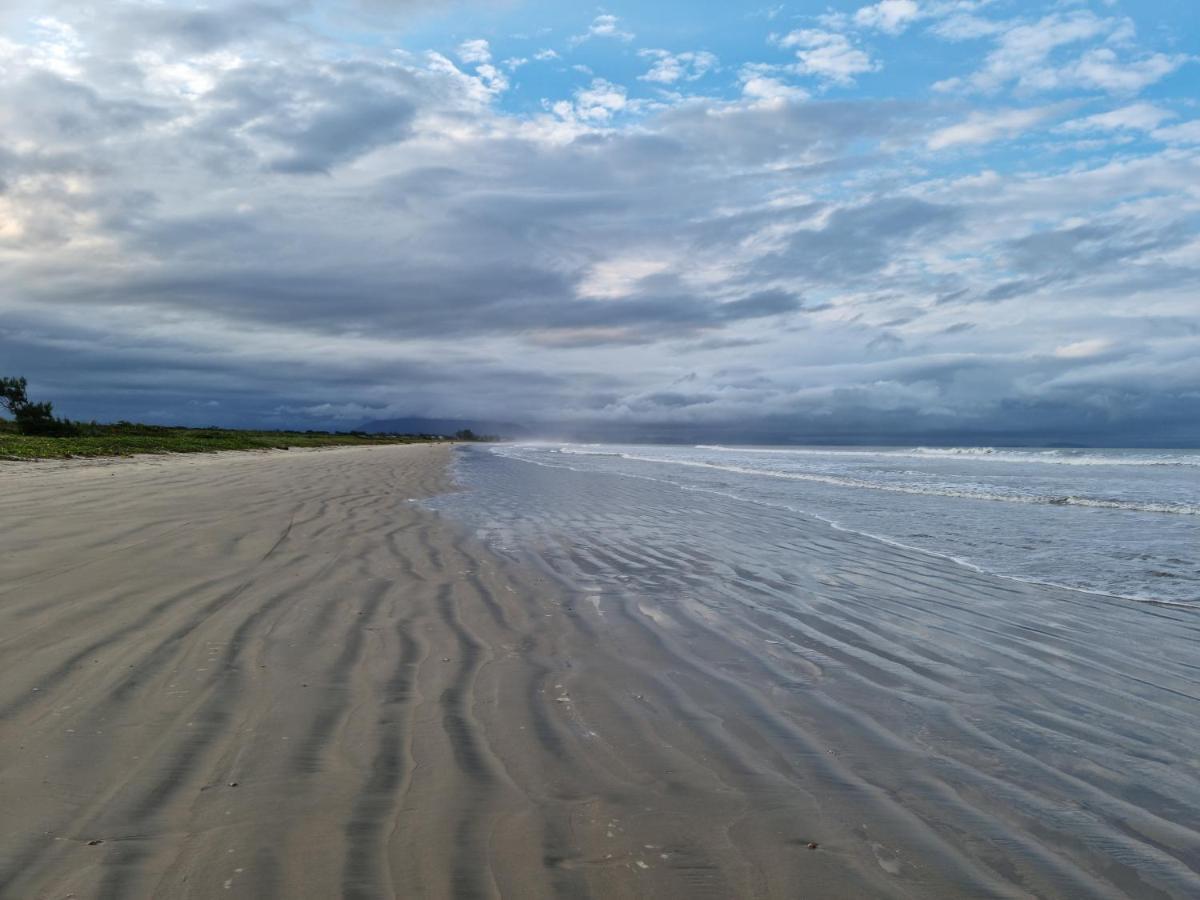 Apartamento Vista Mar - Pe Na Areia Cabo Frio Luaran gambar